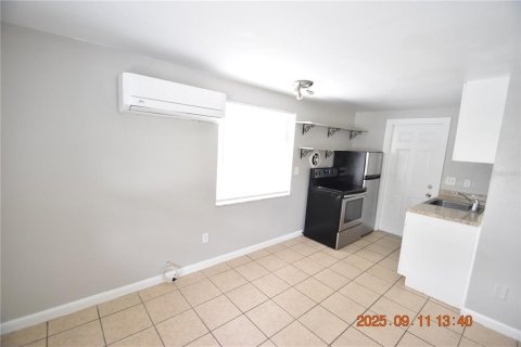 Apartamento en alquiler en Dunedin, Florida, 1 dormitorio, 34.84 m2 № 1914478 - foto 6