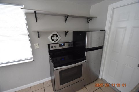 Apartamento en alquiler en Dunedin, Florida, 1 dormitorio, 34.84 m2 № 1914478 - foto 12