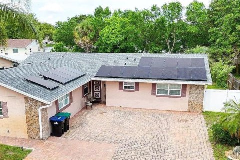 House in Orlando, Florida 4 bedrooms, 162.21 sq.m. № 1802080 - photo 1