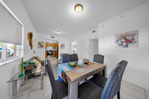 Commercial property in Miami, Florida № 1867903 - photo 12