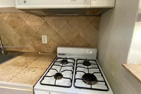 Condominio en alquiler en Miami Beach, Florida, 1 dormitorio, 37.16 m2 № 2003291 - foto 16