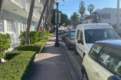 Condominio en Miami Beach, Florida, 1 dormitorio  № 2003291