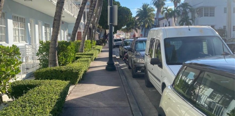 Condominio en Miami Beach, Florida, 1 dormitorio  № 2003291