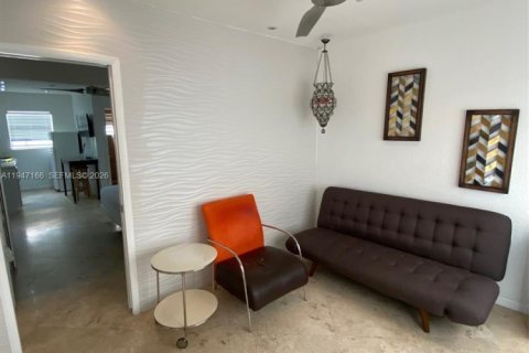 Condominio en alquiler en Miami Beach, Florida, 1 dormitorio, 37.16 m2 № 2003291 - foto 11
