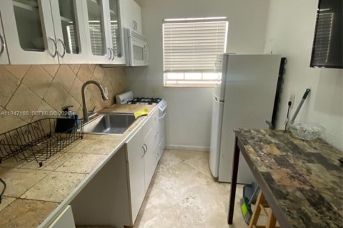 Condominio en alquiler en Miami Beach, Florida, 1 dormitorio, 37.16 m2 № 2003291 - foto 17