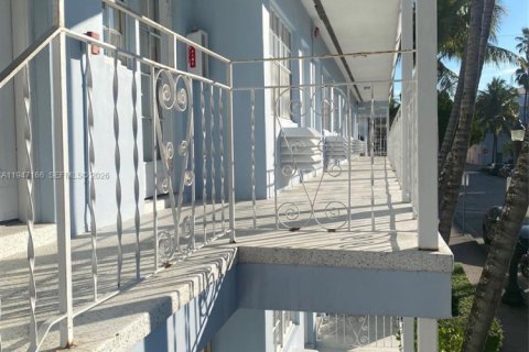 Condominio en alquiler en Miami Beach, Florida, 1 dormitorio, 37.16 m2 № 2003291 - foto 3