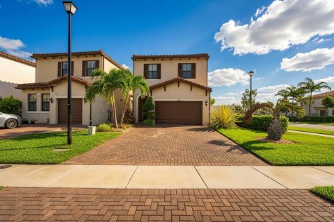 Villa ou maison à Riviera Beach, Floride 3 chambres, 172.15 m2 № 2344276