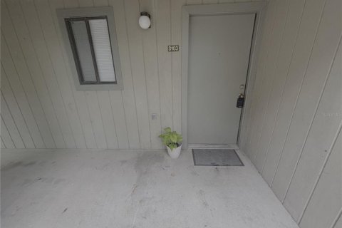 Condo in Gainesville, Florida, 2 bedrooms  № 2147419 - photo 2
