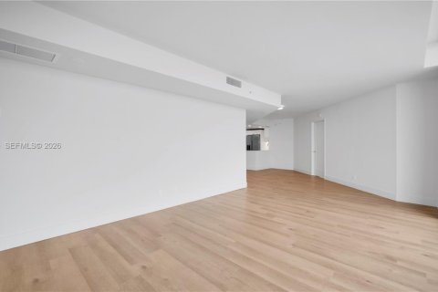 Apartment in Miami, Florida 2 bedrooms, 119.94 sq.m. № 2041240 - photo 12