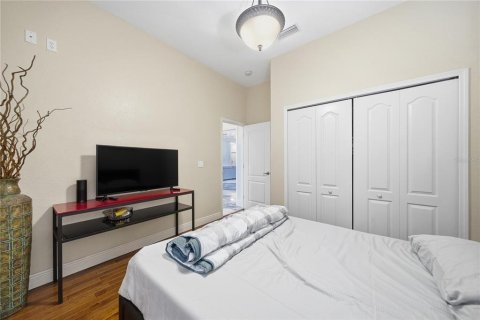 House in Seminole, Florida 4 bedrooms, 250.28 sq.m. № 2097912 - photo 28