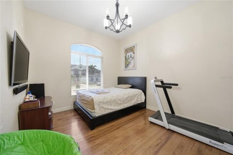 House in Seminole, Florida 4 bedrooms, 250.28 sq.m. № 2097912 - photo 24