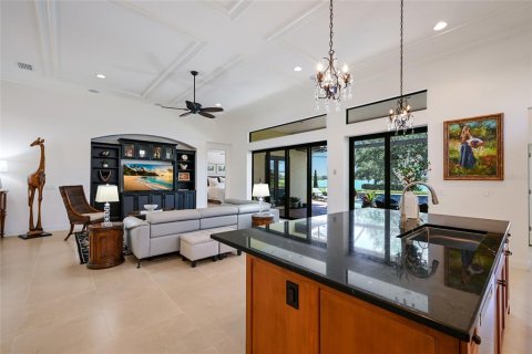 House in Lakewood Ranch, Florida 3 bedrooms, 230.3 sq.m. № 2091660 - photo 11