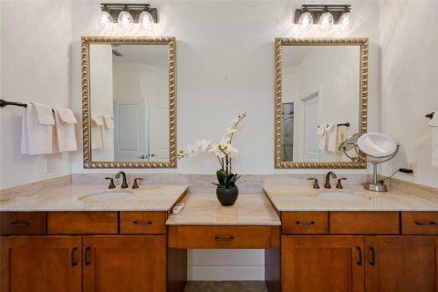 House in Lakewood Ranch, Florida 3 bedrooms, 230.3 sq.m. № 2091660 - photo 25