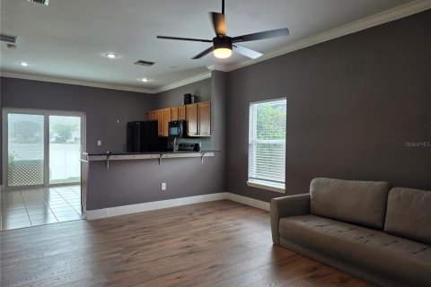 Villa ou maison à louer à Orlando, Floride: 3 chambres, 107.21 m2 № 2402879 - photo 8