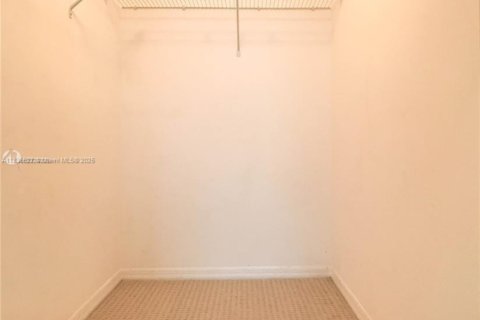 Copropriété à vendre à Miami, Floride: 2 chambres, 104.05 m2 № 1935196 - photo 27