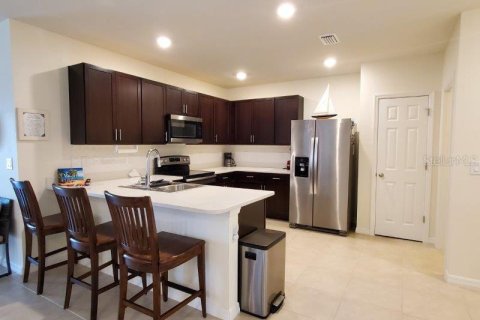Townhouse in Punta Gorda, Florida 2 bedrooms, 140.84 sq.m. № 1142847 - photo 10