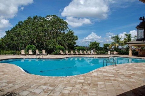Townhouse in Punta Gorda, Florida 2 bedrooms, 140.84 sq.m. № 1142847 - photo 2