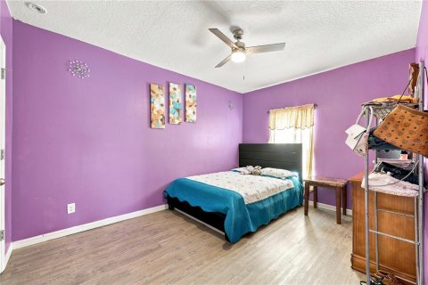 Villa ou maison à vendre à Davenport, Floride: 4 chambres, 241.36 m2 № 2339075 - photo 16