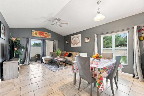 Villa ou maison à vendre à Davenport, Floride: 4 chambres, 241.36 m2 № 2339075 - photo 23