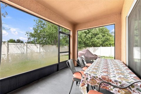 Villa ou maison à vendre à Davenport, Floride: 4 chambres, 241.36 m2 № 2339075 - photo 7