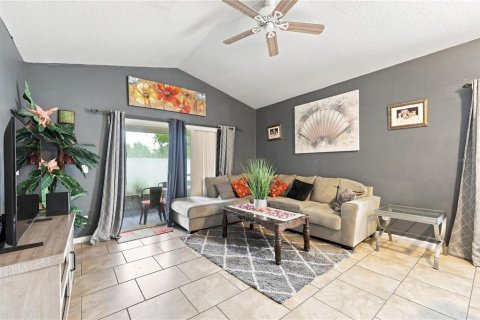 Villa ou maison à vendre à Davenport, Floride: 4 chambres, 241.36 m2 № 2339075 - photo 24