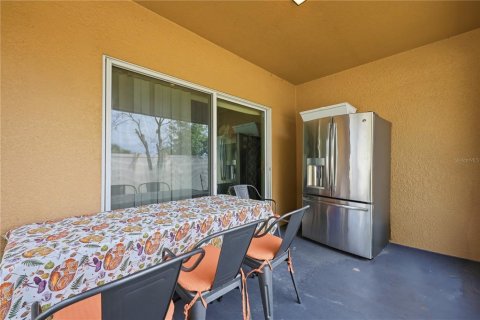 Villa ou maison à vendre à Davenport, Floride: 4 chambres, 241.36 m2 № 2339075 - photo 8