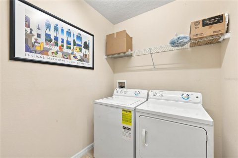 Villa ou maison à vendre à Davenport, Floride: 4 chambres, 241.36 m2 № 2339075 - photo 28