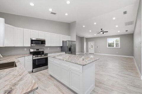 Villa ou maison à vendre à Placida, Floride: 3 chambres, 158.86 m2 № 2388685 - photo 9