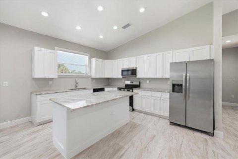 Villa ou maison à vendre à Placida, Floride: 3 chambres, 158.86 m2 № 2388685 - photo 10