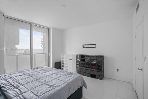 Condominio en venta en Miami, Florida, 1 dormitorio, 74.88 m2 № 1983897 - foto 13