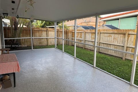 Купить виллу или дом в Майами, Флорида 3 комнаты, 168.06м2, № 1998317 - фото 11