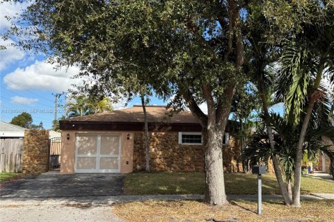 Villa ou maison à Miami, Floride 3 chambres, 168.06 m2 № 1998317