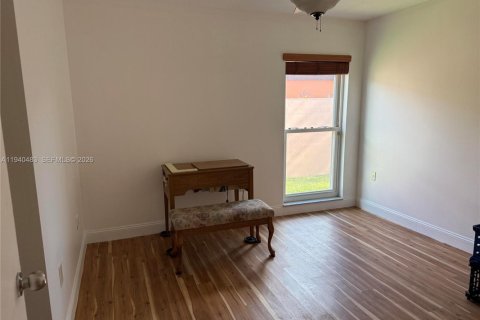 Купить виллу или дом в Майами, Флорида 3 комнаты, 168.06м2, № 1998317 - фото 6