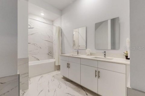 Adosado en venta en Davenport, Florida, 4 dormitorios, 178 m2 № 2212247 - foto 10