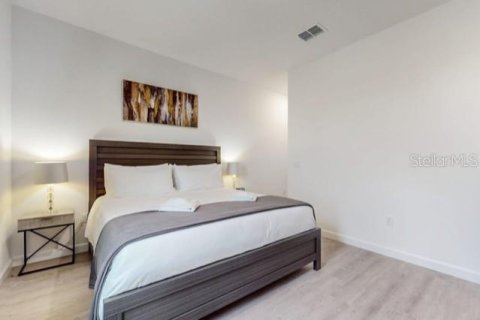 Adosado en venta en Davenport, Florida, 4 dormitorios, 178 m2 № 2212247 - foto 14