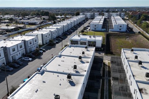 Adosado en venta en Davenport, Florida, 4 dormitorios, 178 m2 № 2212247 - foto 26