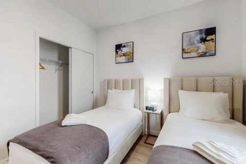 Adosado en venta en Davenport, Florida, 4 dormitorios, 178 m2 № 2212247 - foto 16
