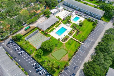 Condo in Tequesta, Florida, 2 bedrooms  № 1178622 - photo 1