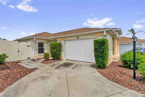 Casa en The Villages, Florida 2 dormitorios, 106.47 m2 № 2107845