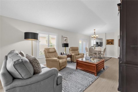 Casa en venta en The Villages, Florida, 2 dormitorios, 106.47 m2 № 2107845 - foto 8