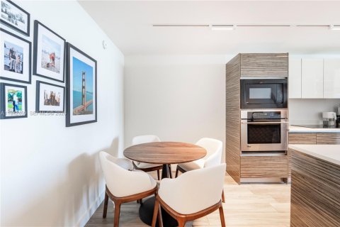 Copropriété à vendre à Miami, Floride: 1 chambre, 79.34 m2 № 2001302 - photo 8