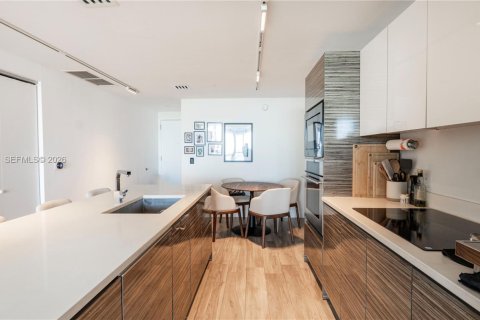 Copropriété à vendre à Miami, Floride: 1 chambre, 79.34 m2 № 2001302 - photo 7