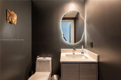 Copropriété à vendre à Miami, Floride: 1 chambre, 79.34 m2 № 2001302 - photo 15