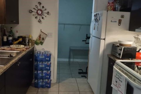 Купить виллу или дом в Холливуд, Флорида 2 спальни, 108.88м2, № 1830785 - фото 7