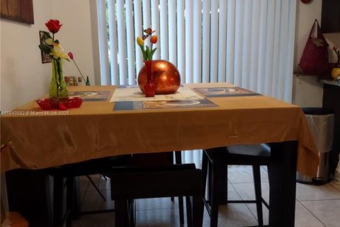 Купить виллу или дом в Холливуд, Флорида 2 спальни, 108.88м2, № 1830785 - фото 5