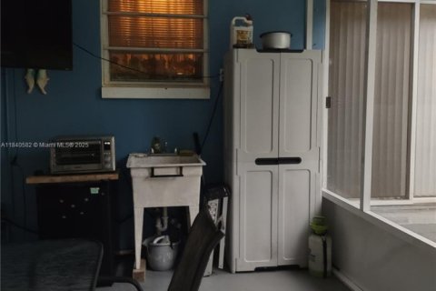 Купить виллу или дом в Холливуд, Флорида 2 спальни, 108.88м2, № 1830785 - фото 10