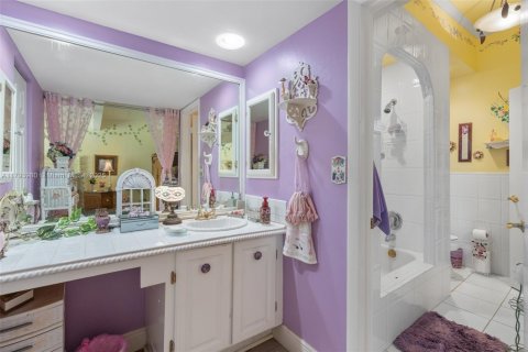 Touwnhouse à vendre à Plantation, Floride: 3 chambres, 196.95 m2 № 1667253 - photo 24
