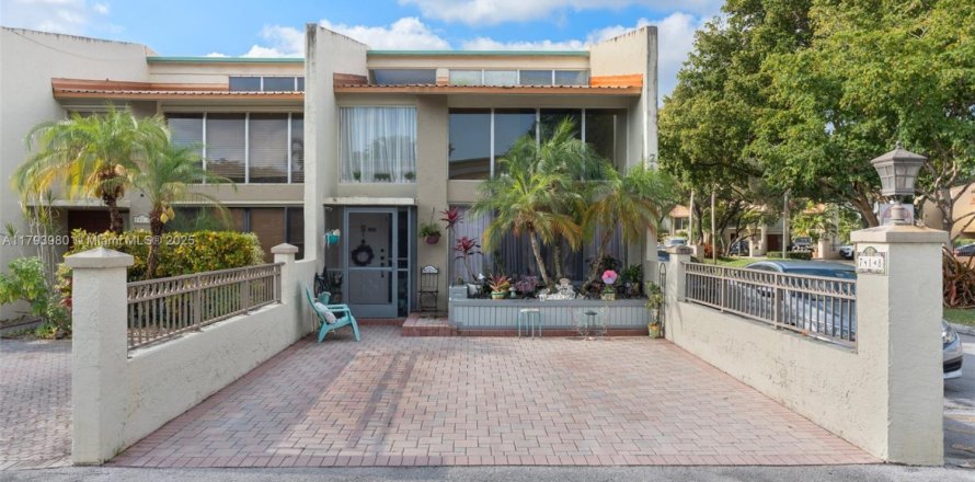 Touwnhouse à Plantation, Floride 3 chambres, 196.95 m2 № 1667253