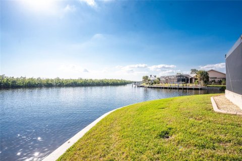 Casa en venta en Punta Gorda, Florida, 3 dormitorios, 248.98 m2 № 1517540 - foto 20
