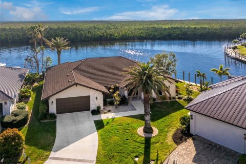 Casa en venta en Punta Gorda, Florida, 3 dormitorios, 248.98 m2 № 1517540 - foto 1